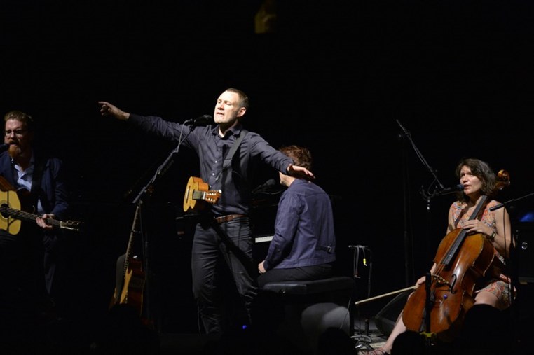 David gray at Beiteddine Festival